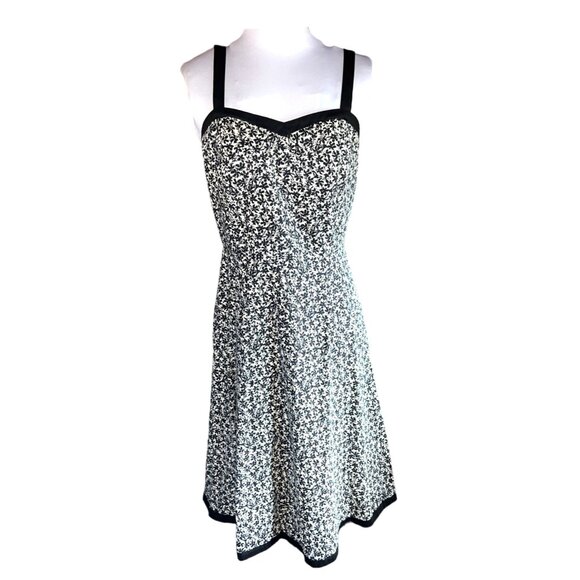 dressbarn Dresses & Skirts - Black & White Floral Print Sleeveless Dress Size 6 By Dressbarn